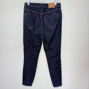 Judy Blue Women's Dark Wash Heart Shaped Skinny Jeans B5